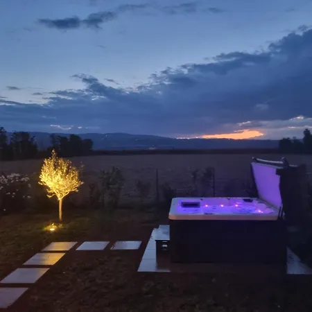 Maison 2 Avec Exterieur Et Jacuzzi Holiday home Bourg-les-Valence